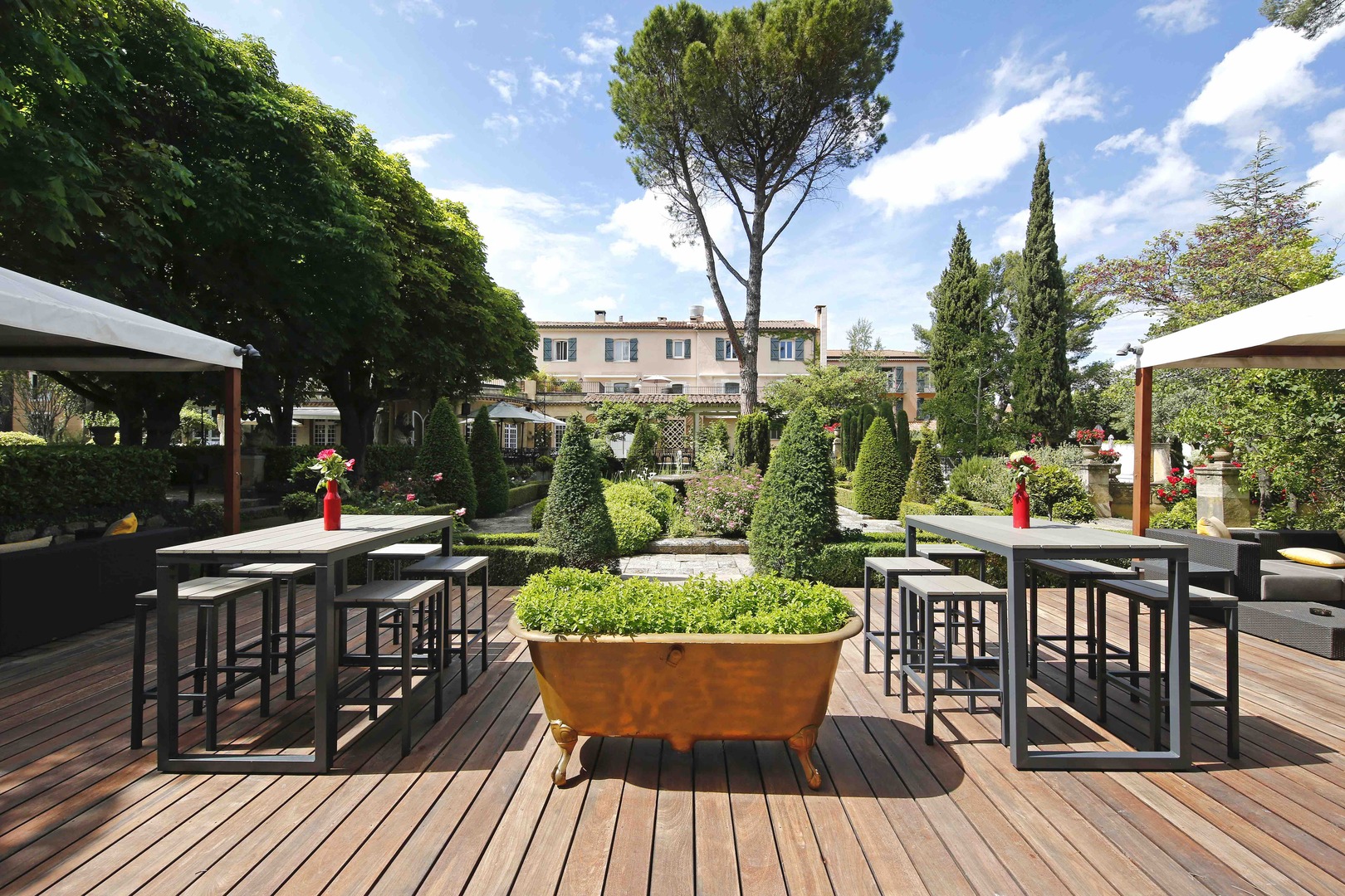 Garden Bar