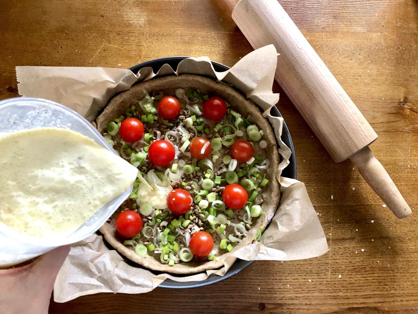 Einfaches Rezept für Quiche mit Tomaten.