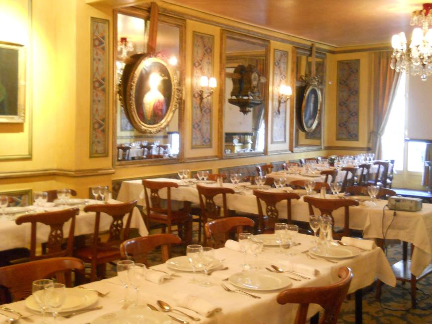 Kulinarisch gut und günstige Reise in Paris