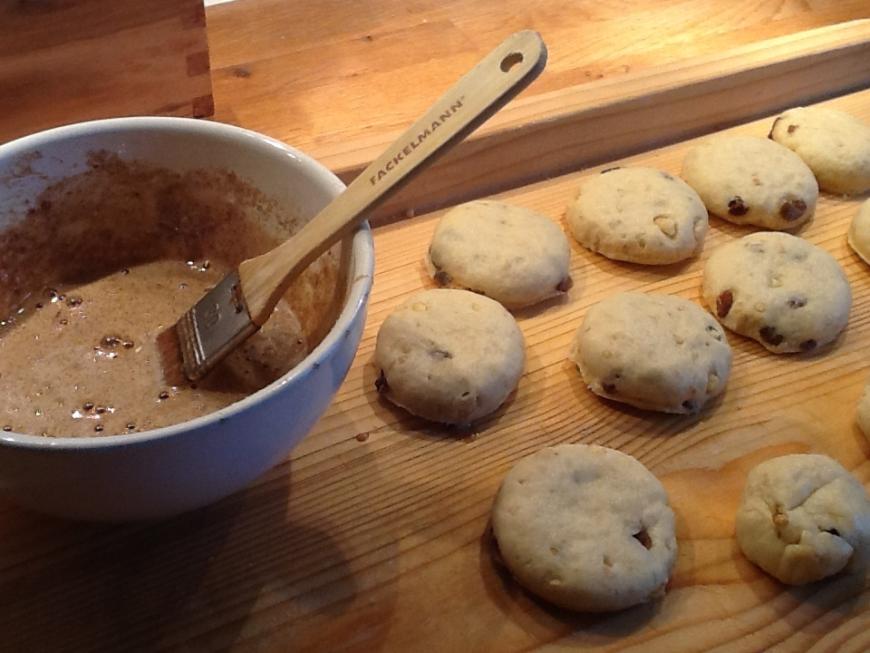 kochlust.jpg Walnuss und Rosinen Scones mit Zimt-Zucker