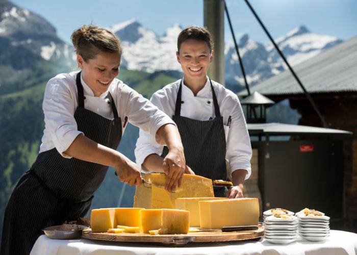 Käsefounde in den Bergen Bernerhof in Gstaad