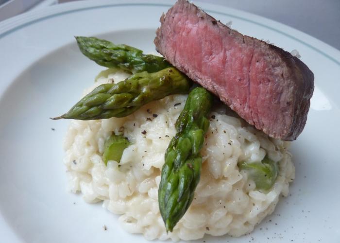 Risotto mit grünem Spargel 