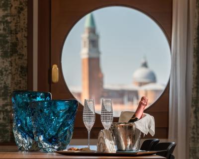 Venedig Boutiquehotel buchen - Lagunen Cruise und Gourmeturlaub