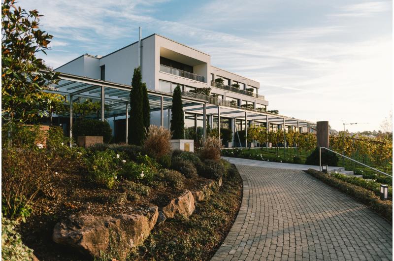 REISEN MIT GOLF UND WEIN: Weingenuss und Golf im Weinhotel Heitlinger Hof