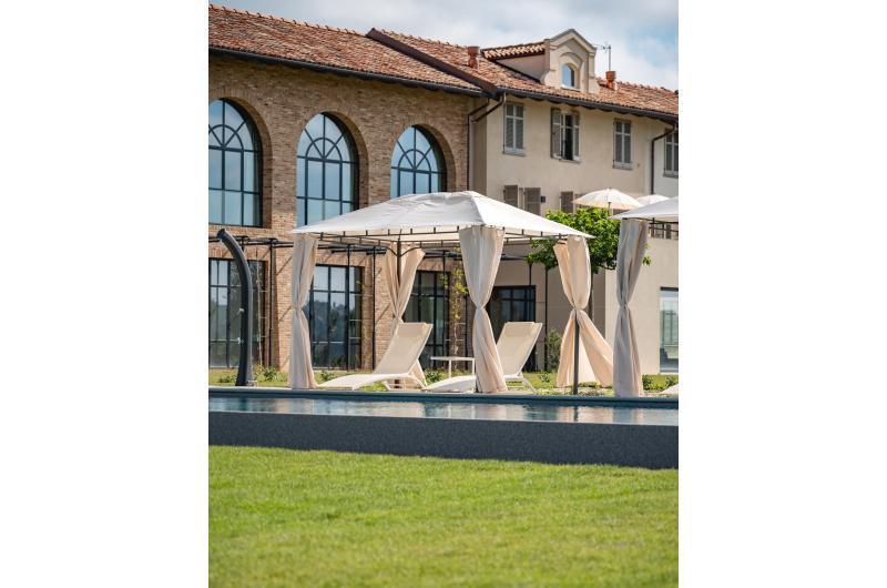 Wellness, Trüffel und Genuss im Piemonturlaub beim Winzer im Monferrato: Monvì Relais mit Spa