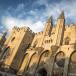 Urlaub im Rhônetal im edlen Château Gigognan: Wein und Kultur zwischen Châteauneuf-du-Pape und Avignon