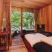 Genussreise Slowenien: Wohnen im Baumhaus, im Heustadel oder im Stall im originellen Haus Raduha, Luče